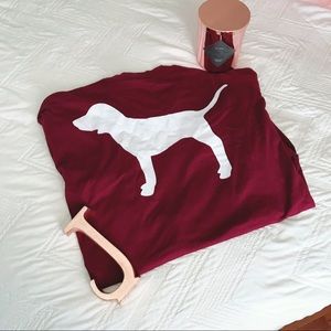 ❣️Burgundy crew neck// NWT